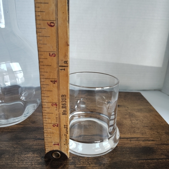 Bedside Carafe Clear Glass Vintage Tumble Up Glass Set Interior Vertical Design - Picture 15 of 17